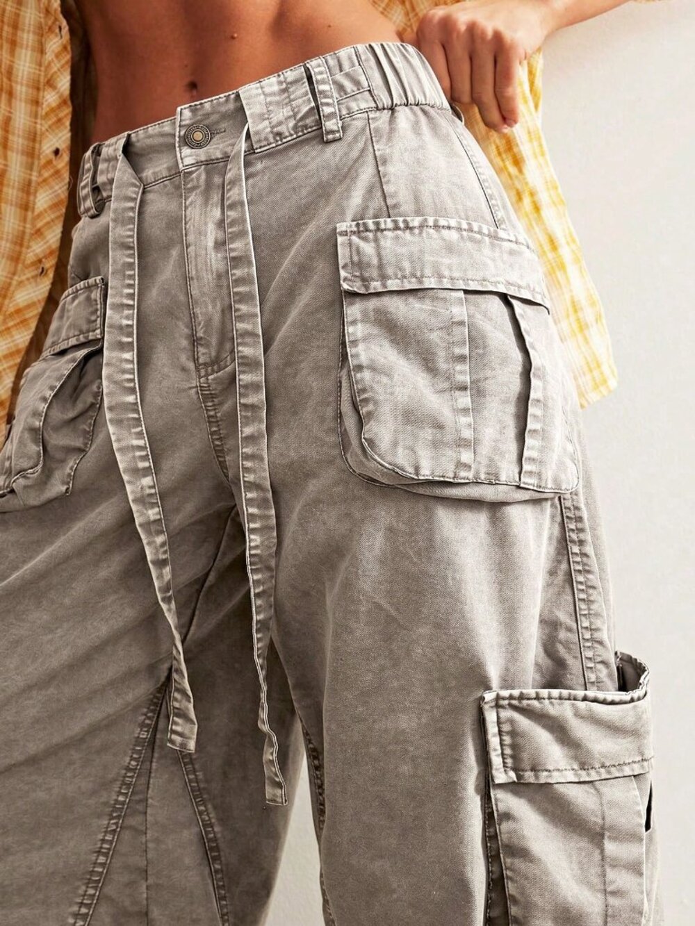 Apricot Casual Women's Woven Loose Cuffed Low Waist Loose Long Pants - Picture 4 of 10